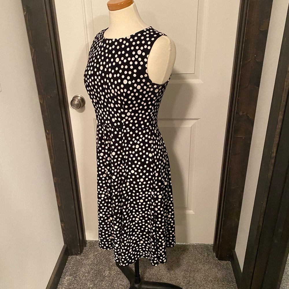 Cute polka dot dress. Black and white